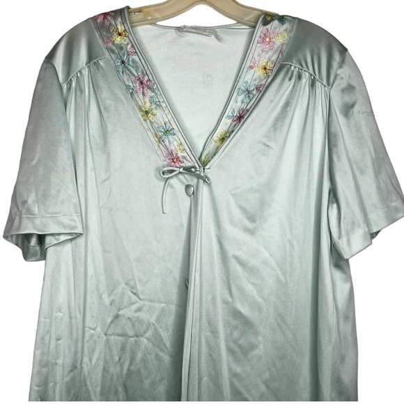 Vintage JC Penney 3 Piece Nylon Pajama Set - Picture 3 of 11